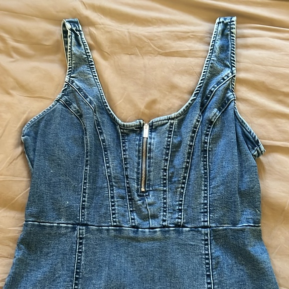 Guess Denim dress - Picture 2 of 4
